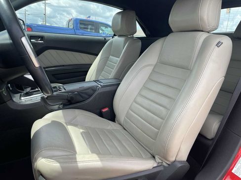 Used 2014 Ford Mustang Premium w/ Comfort Package RWD image 18