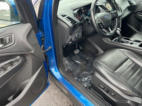 Used 2019 Ford Escape SEL image 18