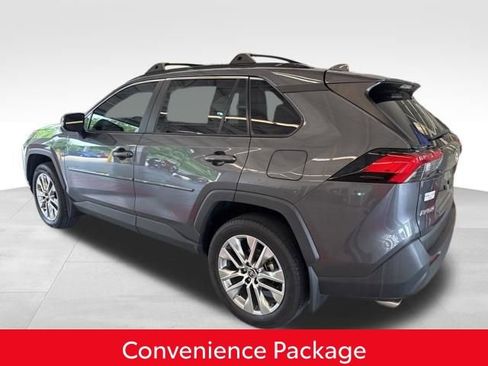 Used 2023 Toyota RAV4 XLE Premium FWD image 3