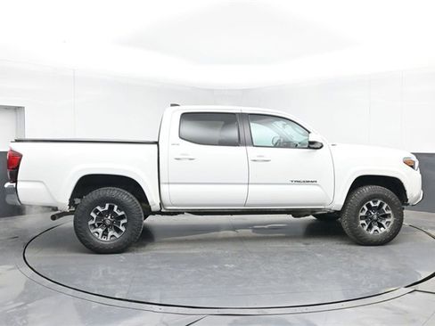 Used 2023 Toyota Tacoma SR5 image 15