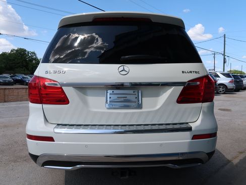Used 2013 Mercedes-Benz GL 320 BlueTEC 4MATIC image 10