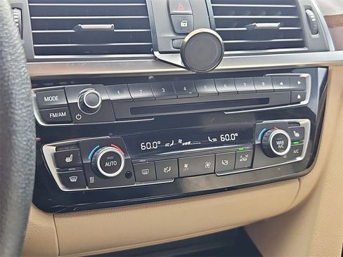 Used 2017 BMW 330i Sedan image 25