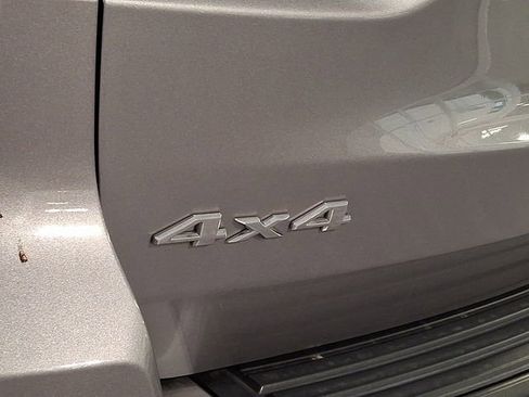 Used 2018 Jeep Grand Cherokee Laredo AWD/4WD image 32