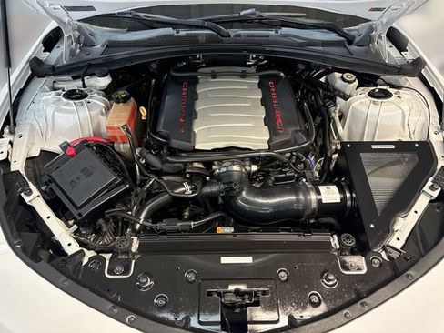 Used 2017 Chevrolet Camaro SS RWD image 18