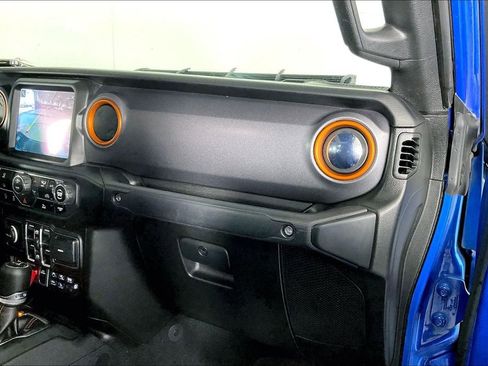 Used 2022 Jeep Gladiator Mojave w/ Trailer Tow Package image 22