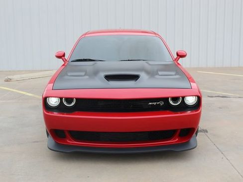 Used 2016 Dodge Challenger SRT Hellcat image 6