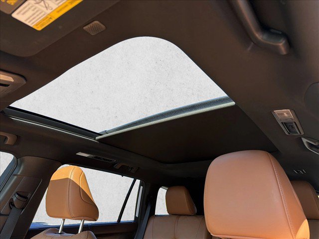 Used 2022 Toyota Highlander Platinum AWD/4WD image 22