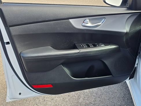 Used 2023 Kia Forte LXS FWD image 17
