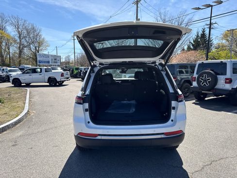 New 2026 Jeep Grand Cherokee Limited AWD/4WD image 34