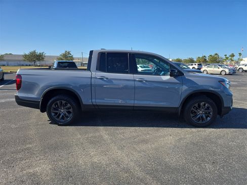 Used 2023 Honda Ridgeline Sport image 3