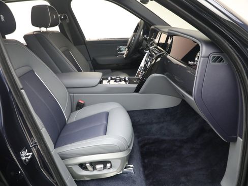 Certified 2025 Rolls-Royce Cullinan Black Badge image 20