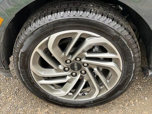 New 2025 Lincoln Navigator Reserve AWD/4WD image 5