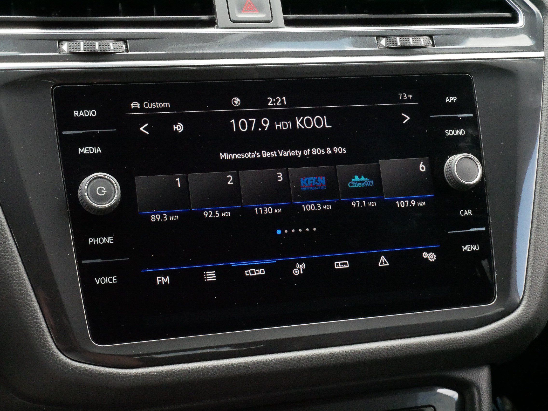 Certified 2022 Volkswagen Tiguan SE R-Line AWD/4WD image 22