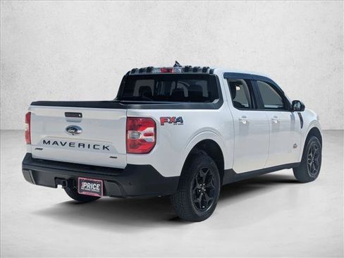 Used 2024 Ford Maverick Lariat w/ FX4 Off-Road Package AWD/4WD image 5