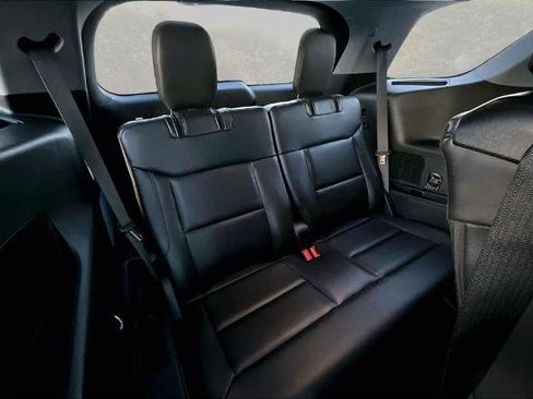 Certified 2023 Ford Explorer XLT w/ Equipment Group 202A image 27