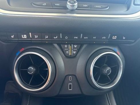 Used 2023 Chevrolet Blazer LT AWD/4WD image 33