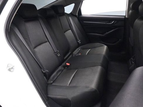 Used 2018 Honda Accord EX image 18