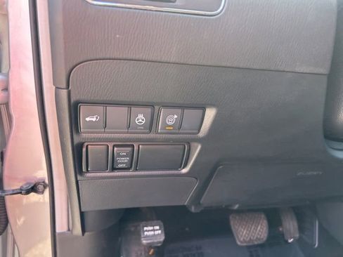 Used 2024 Nissan Armada SL AWD/4WD image 19