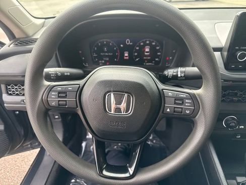 Certified 2025 Honda Accord LX image 11