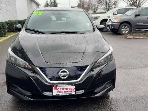 Certified 2022 Nissan Leaf S image 4