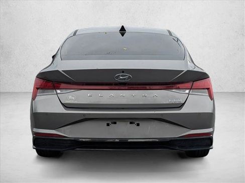 Used 2023 Hyundai Elantra Limited image 7