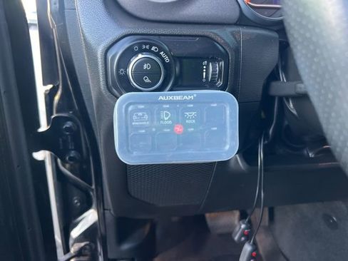 Used 2023 Jeep Gladiator Mojave w/ Trailer Tow Package image 20