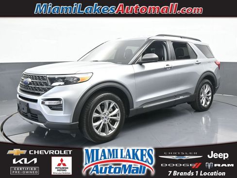 Used 2022 Ford Explorer XLT w/ Equipment Group 202A image 1