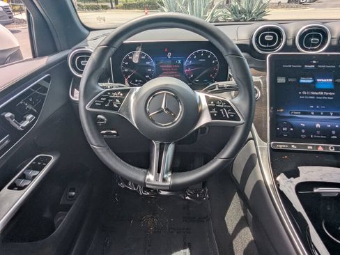 Certified 2025 Mercedes-Benz GLC 300 image 47