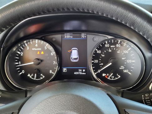 Certified 2018 Nissan Rogue SL FWD image 10