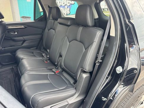 Used 2023 Honda Pilot EX-L image 11
