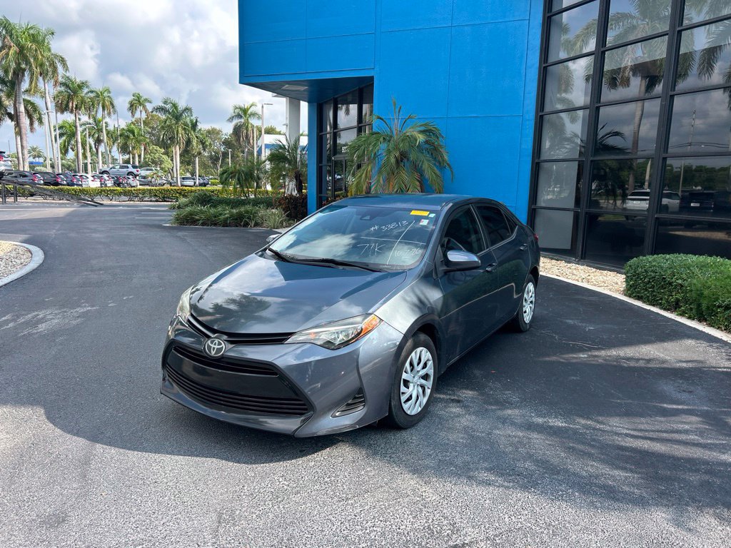 Used 2019 Toyota Corolla LE FWD image 3
