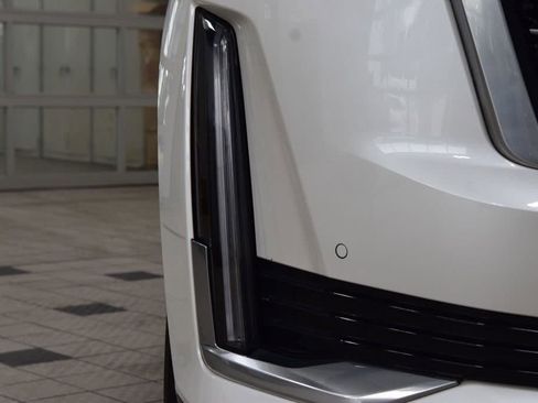 Used 2023 Cadillac Escalade Premium Luxury AWD/4WD image 14