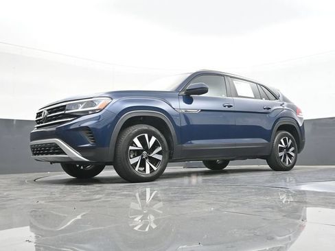 Used 2022 Volkswagen Atlas Cross Sport SE AWD/4WD image 59