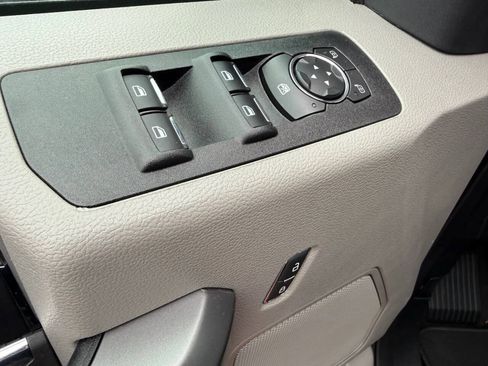Used 2020 Ford F150 XLT AWD/4WD image 12