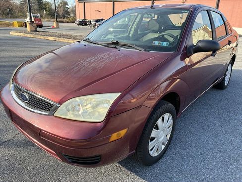 Used 2006 Ford Focus ZX4 Sedan image 3