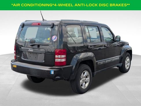 Used 2011 Jeep Liberty Sport AWD/4WD image 6