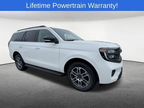 New 2026 Ford Expedition Active image 2