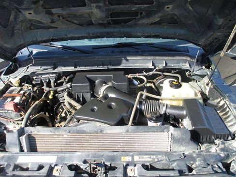 Used 2011 Ford F350 XL w/ FX4 Off Road Pkg image 12