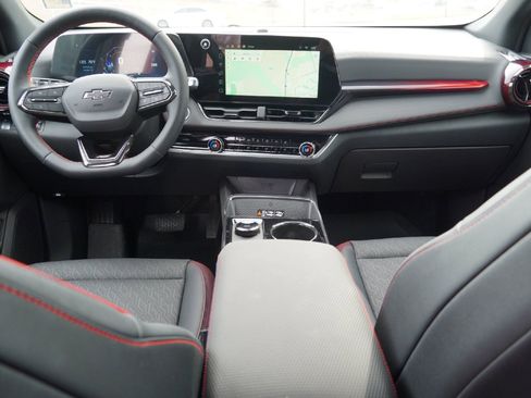 Used 2025 Chevrolet Equinox RS image 30