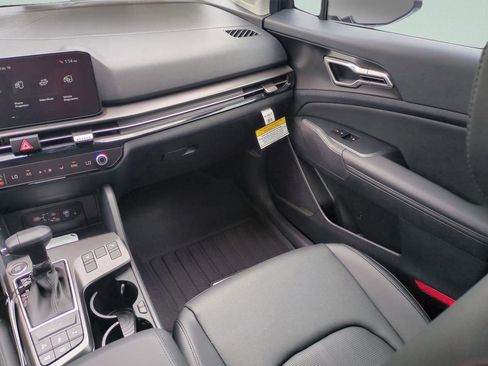New 2026 Kia Sportage EX FWD image 16