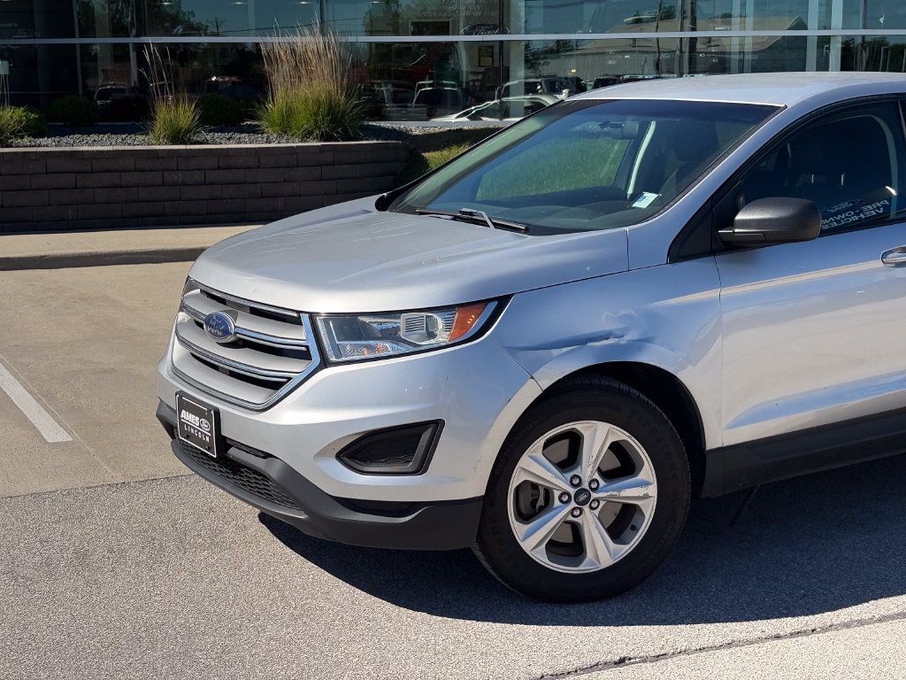 Used 2016 Ford Edge SE AWD/4WD image 2