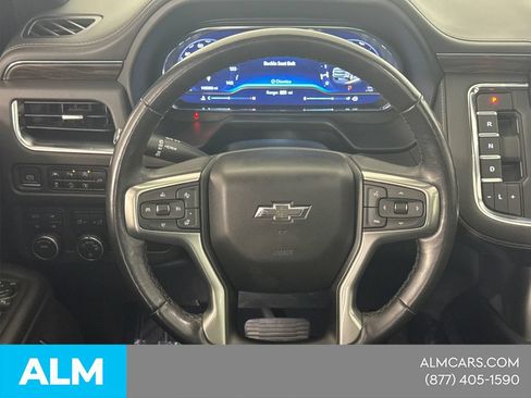 Used 2022 Chevrolet Tahoe Z71 w/ Luxury Package AWD/4WD image 27