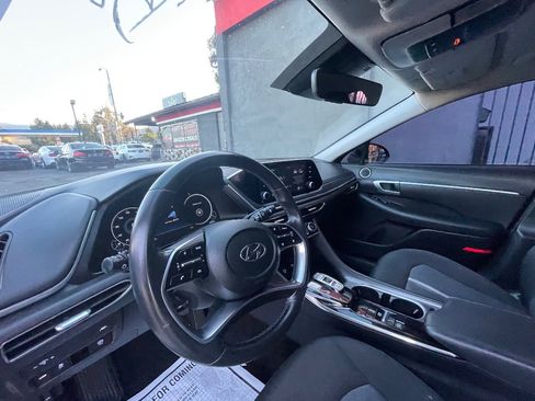 Used 2020 Hyundai Sonata SEL w/ Convenience Package image 9