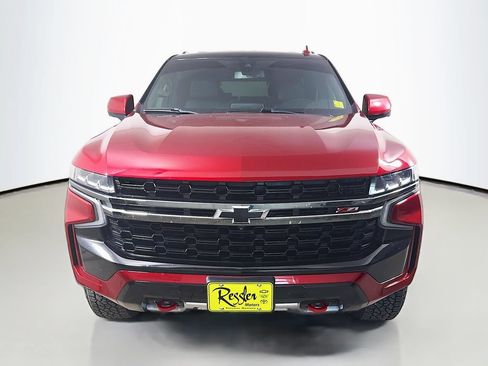Used 2021 Chevrolet Tahoe Z71 w/ Luxury Package AWD/4WD image 2