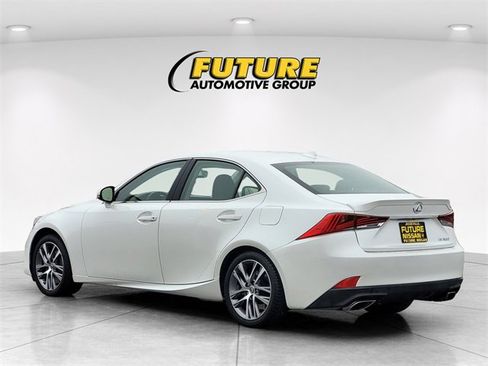 Used 2019 Lexus IS 300 image 7