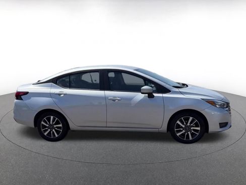 Used 2025 Nissan Versa SV FWD image 16