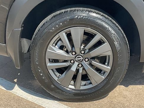 Used 2024 Nissan Pathfinder S FWD image 7