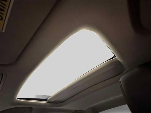 Used 2022 Acura TLX image 32