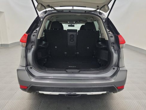 Used 2017 Nissan Rogue SV FWD image 29