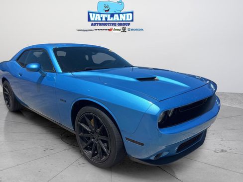 Used 2016 Dodge Challenger R/T w/ Blacktop Package RWD image 7